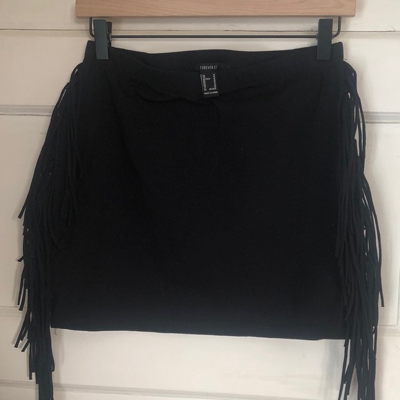 Forever 21 Black Fringe Mini Skirt - Picture 3 of 4